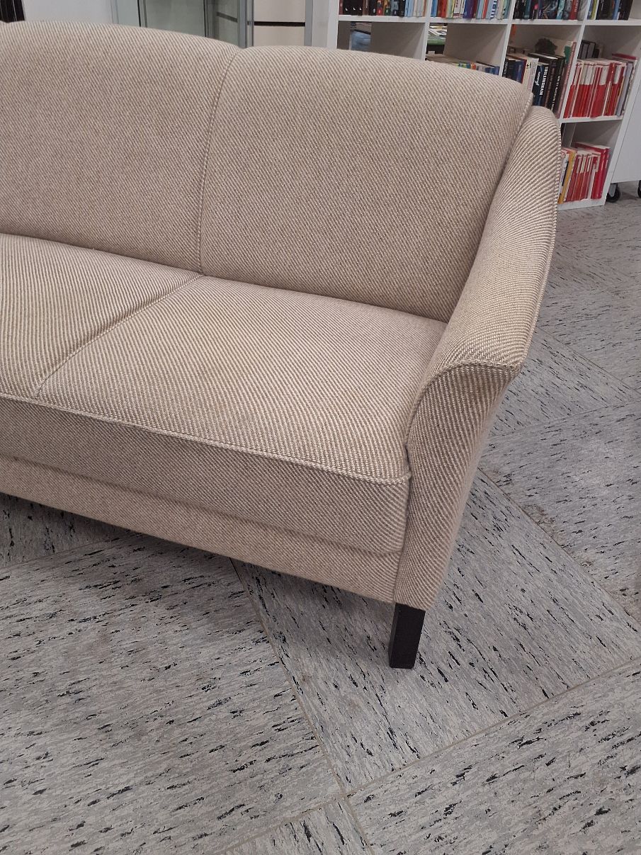 3 ps. Lys sofa